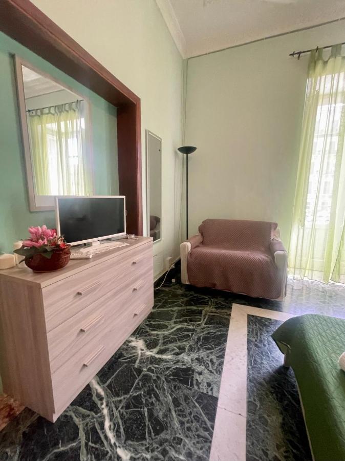 Maya'S Apartment Close To Ballaro Market And Central Station パレルモ エクステリア 写真